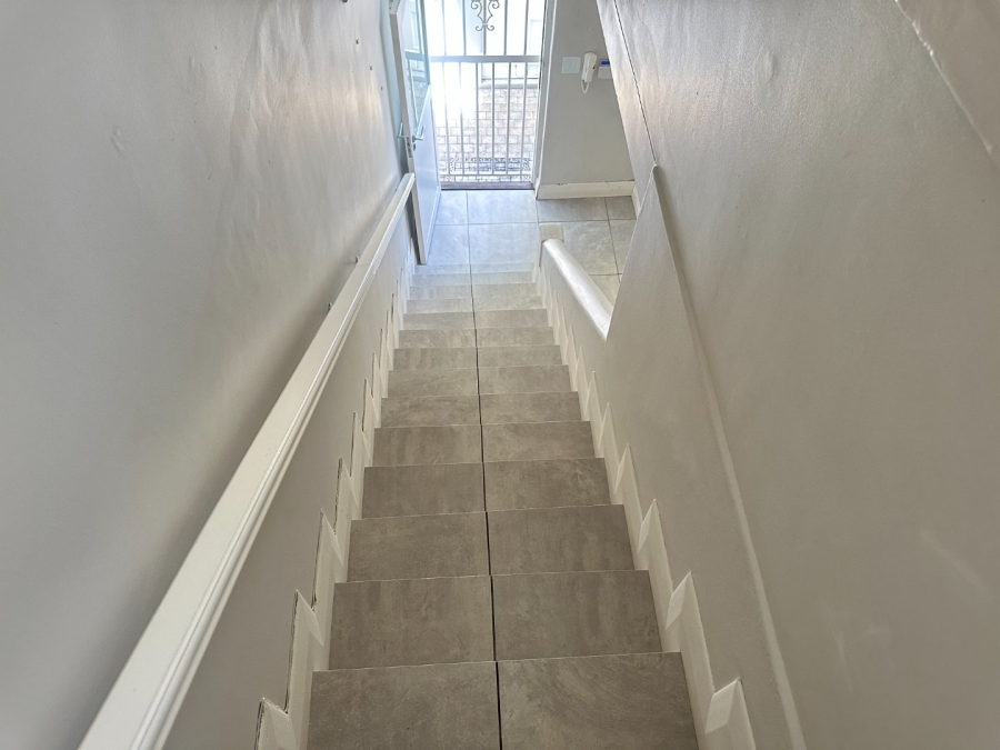 To Let 3 Bedroom Property for Rent in Green Point Western Cape